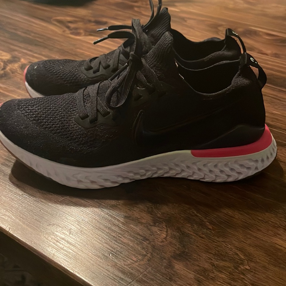 Nike epic react size 9